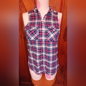 MUDD (love peace happiness) button up top